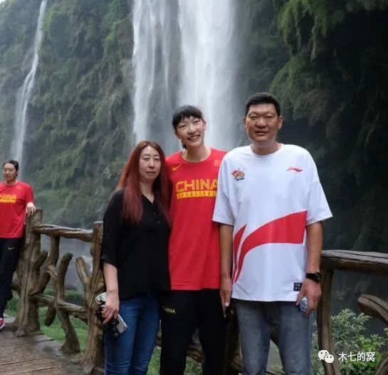 伊人久久久久久久久香港