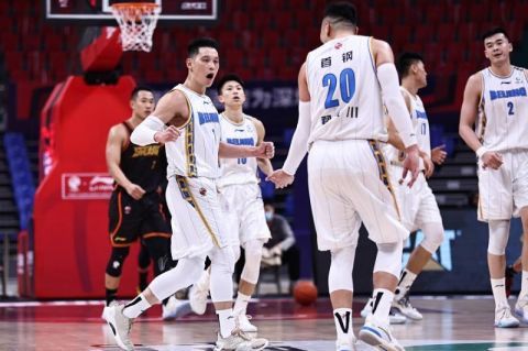 亚洲香蕉网久久综合影院3p